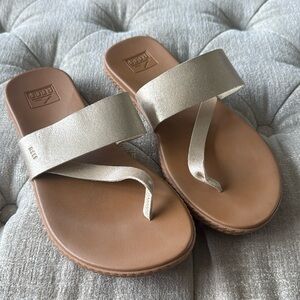 REEF Womens‎ Gold Sandal Slides Size 11 NWOT